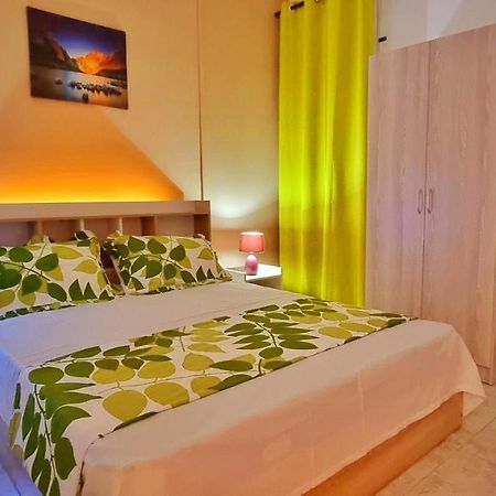 West Beach Apartment Flic en Flac Экстерьер фото